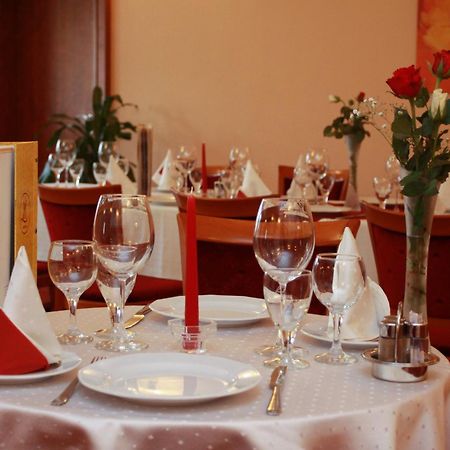 Hotel Lukacs Superior Казинцбарцика Экстерьер фото