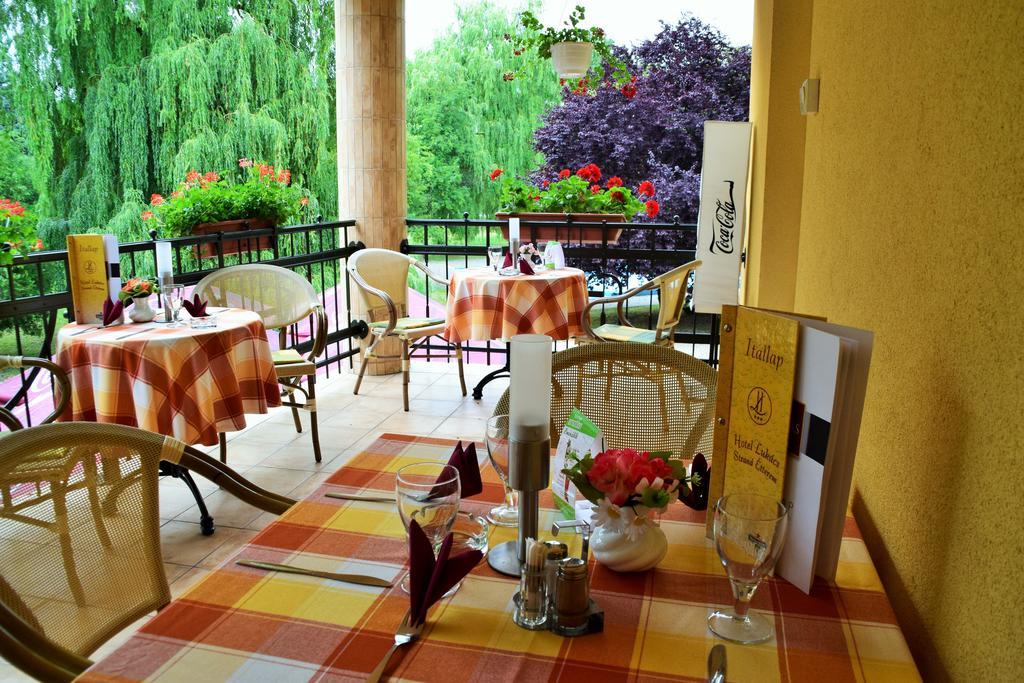 Hotel Lukacs Superior Казинцбарцика Экстерьер фото